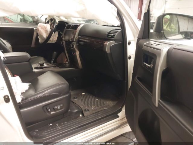 2023 TOYOTA 4RUNNER JTEKU5JRXP6162521 Photo 4