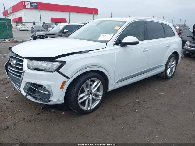 2017 AUDI Q7 WA1VAAF7XHD050805 Photo 1