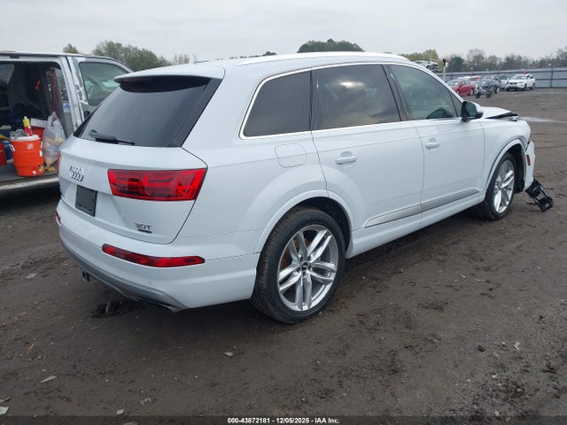 2017 AUDI Q7 WA1VAAF7XHD050805 Photo 3