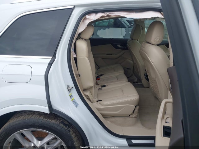 2017 AUDI Q7 WA1VAAF7XHD050805 Photo 7