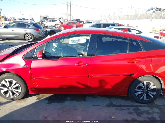 Toyota Prius Prime Plus 2018 JTDKARFP5J3081740 Image 15
