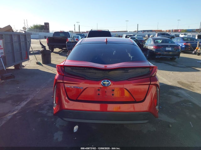 Toyota Prius Prime Plus 2018 JTDKARFP5J3081740 Image 17