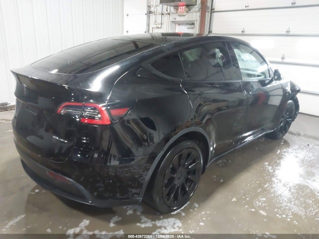 2020 TESLA MODEL Y 5YJYGDEE3LF036846 Photo 3