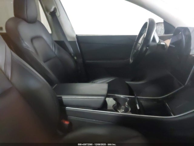 2020 TESLA MODEL Y 5YJYGDEE3LF036846 Photo 4