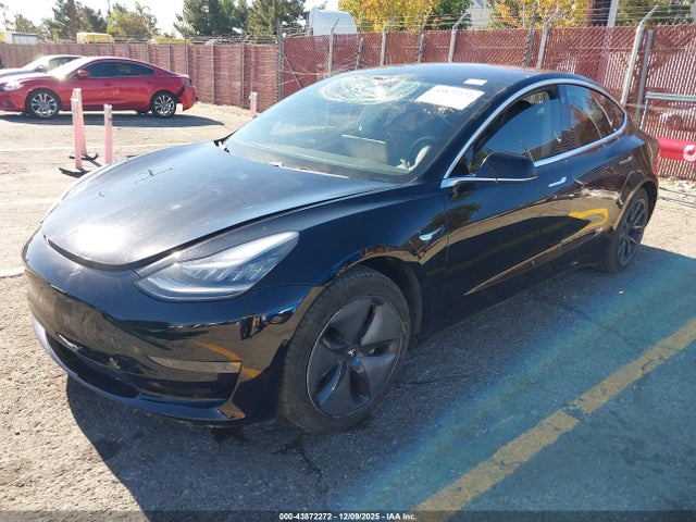 2018 TESLA MODEL 3 5YJ3E1EAXJF013881 Photo 1