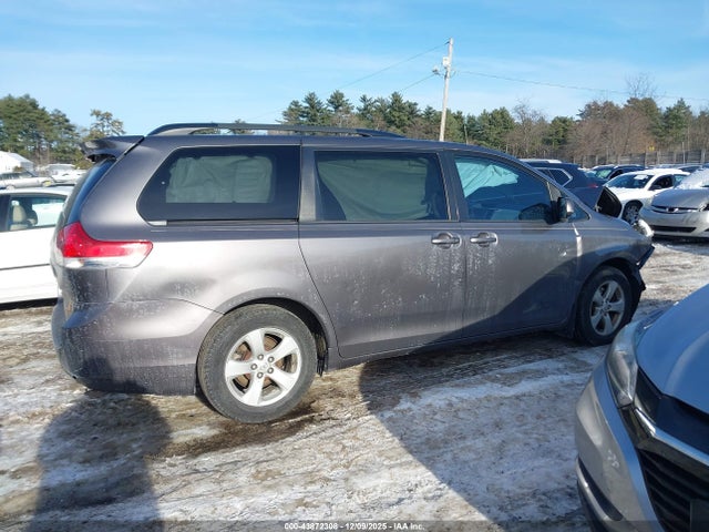 5TDKK3DC4ES464714 Toyota Sienna Le V6 8 Passenger