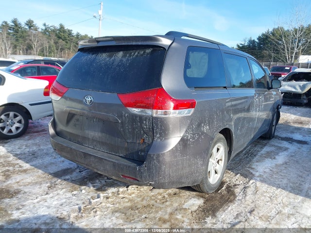 5TDKK3DC4ES464714 Toyota Sienna Le V6 8 Passenger