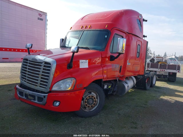 Freightliner Cascadia 125 2016 3AKJGLD58GSHA3504 Image 2