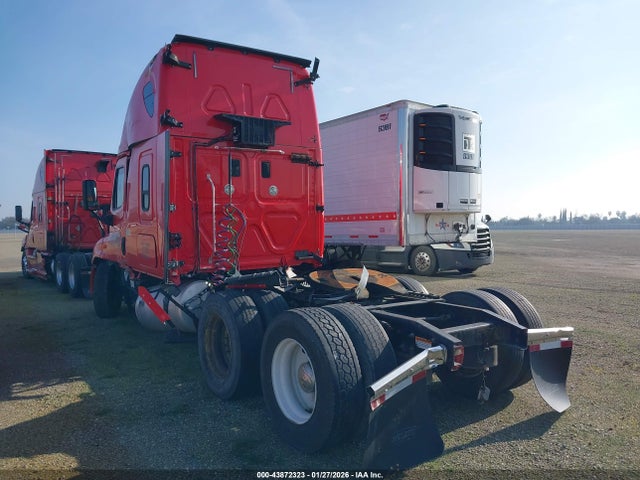 Freightliner Cascadia 125 2016 3AKJGLD58GSHA3504 Image 3