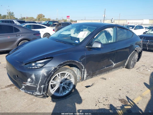 2024 TESLA MODEL Y 7SAYGDEE1RA239503 Photo 5