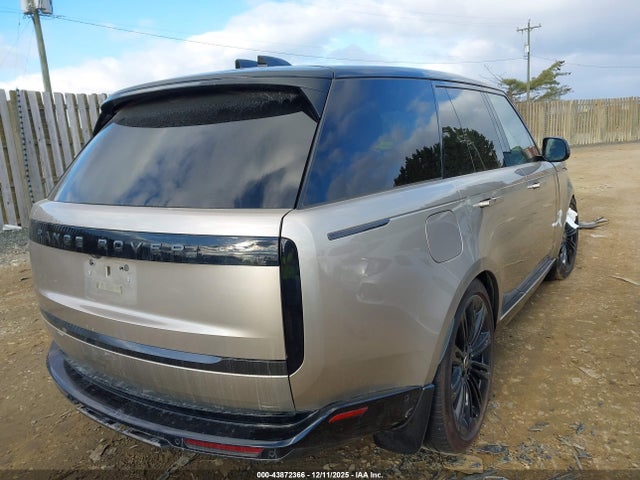 SALKP9FUXSA284665 Land Rover Range Rover P400 Se