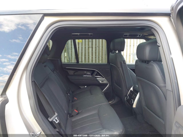 SALKP9FUXSA284665 Land Rover Range Rover P400 Se