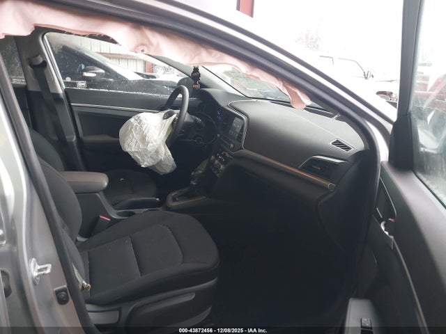 2020 HYUNDAI ELANTRA 5NPD84LF8LH585032 Photo 4