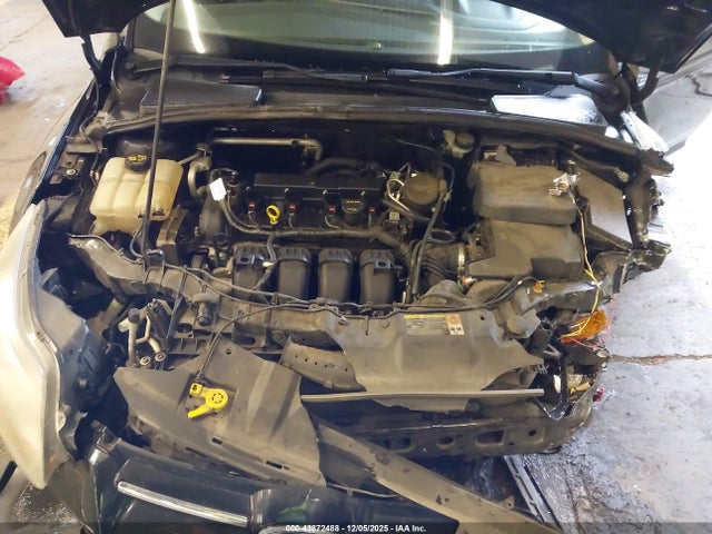 1FADP3N27EL238304 Ford Focus Titanium