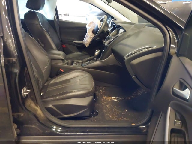 1FADP3N27EL238304 Ford Focus Titanium