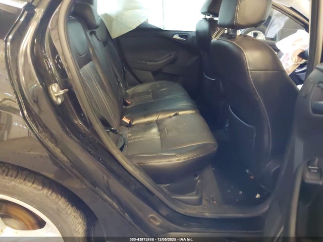 1FADP3N27EL238304 Ford Focus Titanium