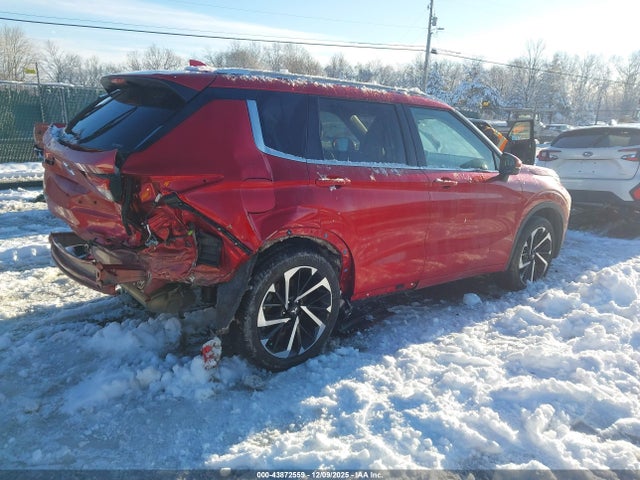 2024 MITSUBISHI OUTLANDER JA4J4WA80RZ088843 Photo 3