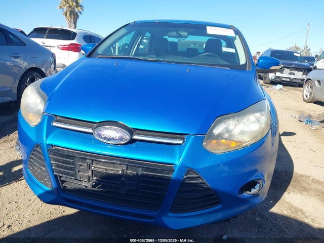 Ford Focus Titanium 2014 1FADP3J2XEL198922 Image 12