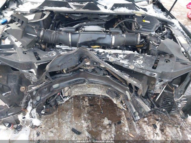 2011 JAGUAR XJ SAJWA2GB6BLV10043 Photo 9