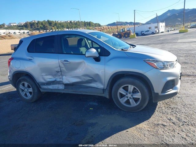 Chevrolet Trax Awd Ls 2022 KL7CJNSM2NB545214 Image 13