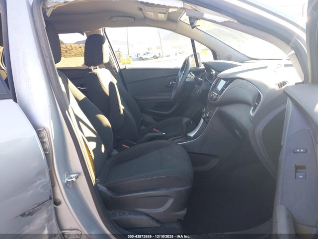 Chevrolet Trax Awd Ls 2022 KL7CJNSM2NB545214 Image 5
