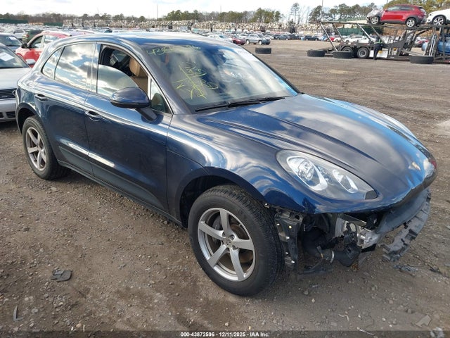 2018 PORSCHE MACAN WP1AA2A56JLB14090