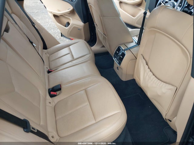 2018 PORSCHE MACAN WP1AA2A56JLB14090 Photo 7