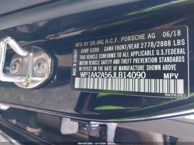 2018 PORSCHE MACAN WP1AA2A56JLB14090 Photo 8