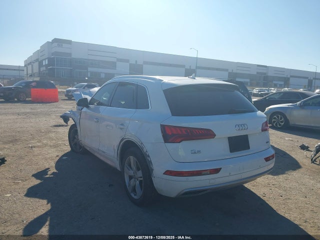 2019 AUDI Q5 WA1BNAFY0K2092810 Photo 2