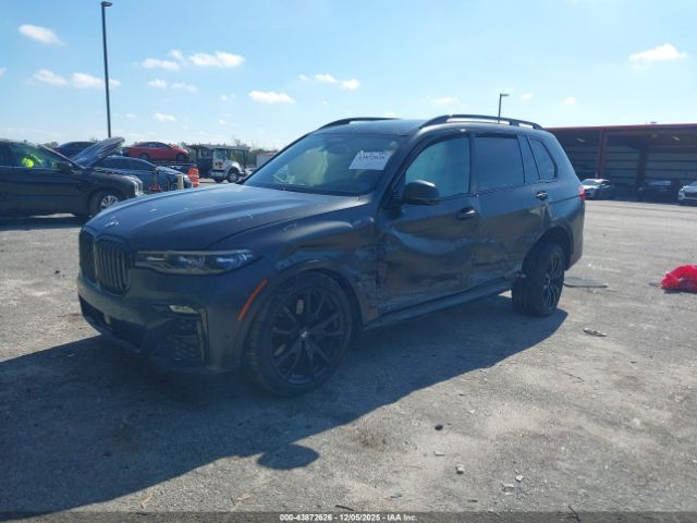 2021 BMW X7 5UXCX6C09M9H31181 Photo 1