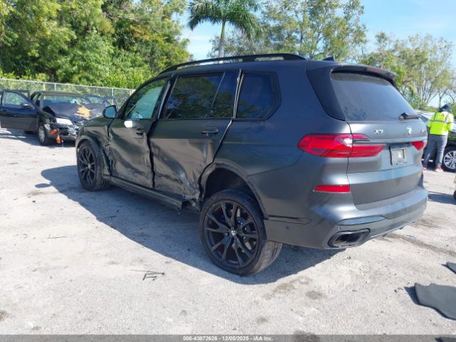 2021 BMW X7 5UXCX6C09M9H31181 Photo 2