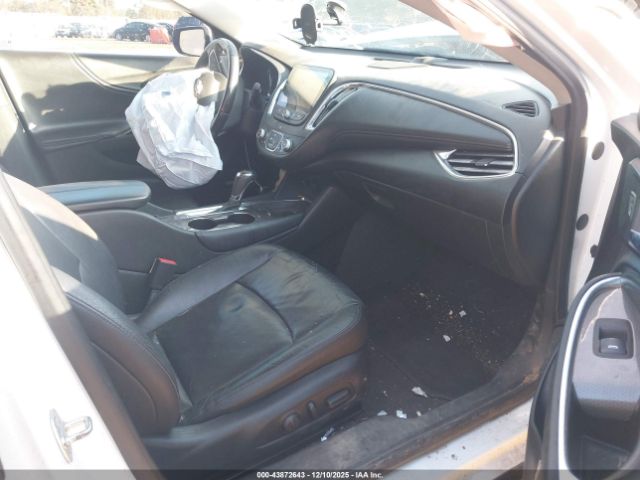 2017 CHEVROLET MALIBU 1G1ZE5ST1HF170155 Photo 4