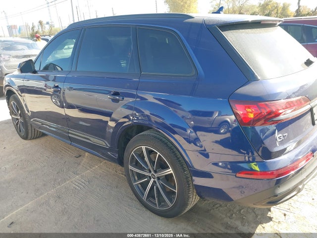 2024 AUDI Q7 WA1LXBF77RD002868 Photo 2