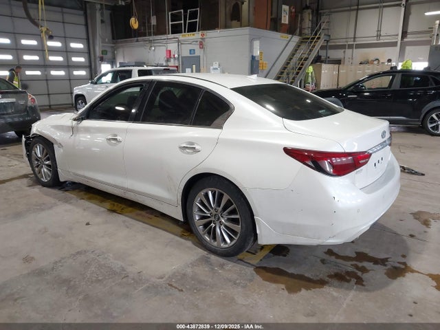 2018 INFINITI Q50 JN1CV7AP4JM240068 Photo 2