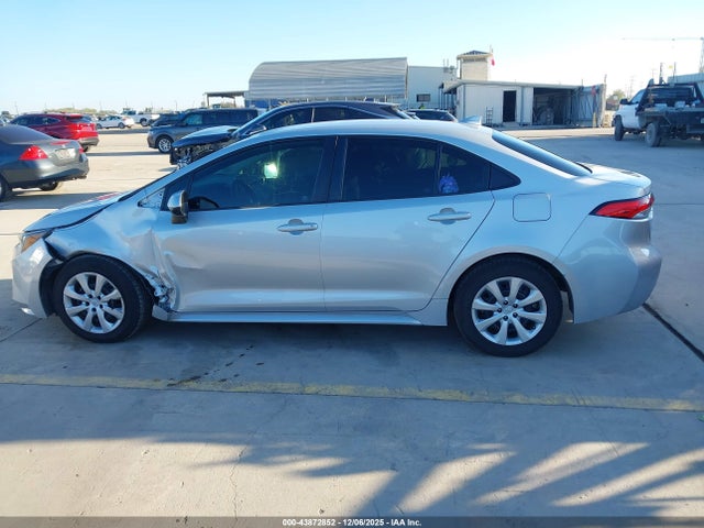 Toyota COROLLA LE 2020 5YFEPRAE8LP126942 Image 15