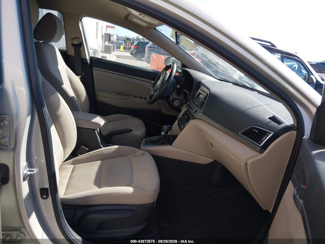 Продажа на аукционе авто 2017 Hyundai Elantra Se, vin: KMHD74LF1HU418068, номер лота: 43872878