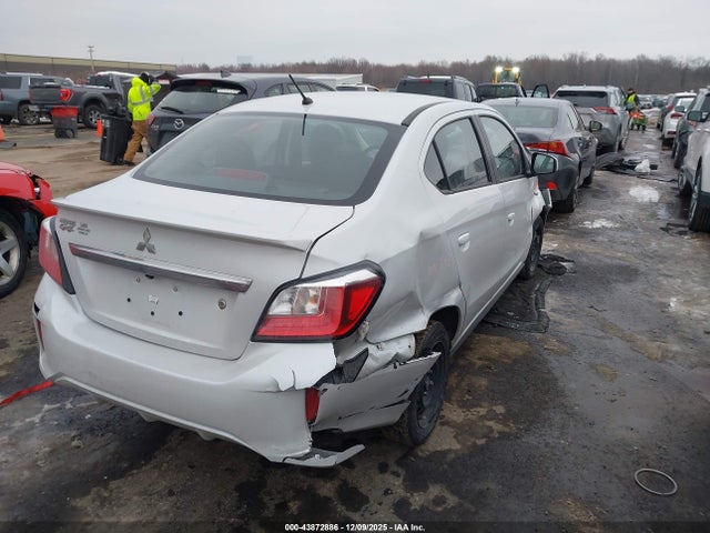 2023 MITSUBISHI MIRAGE G4 ML32FUFJ7PHF03668 Photo 3