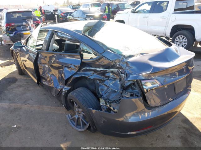 2022 TESLA MODEL 3 5YJ3E1EA1NF293972 Photo 2