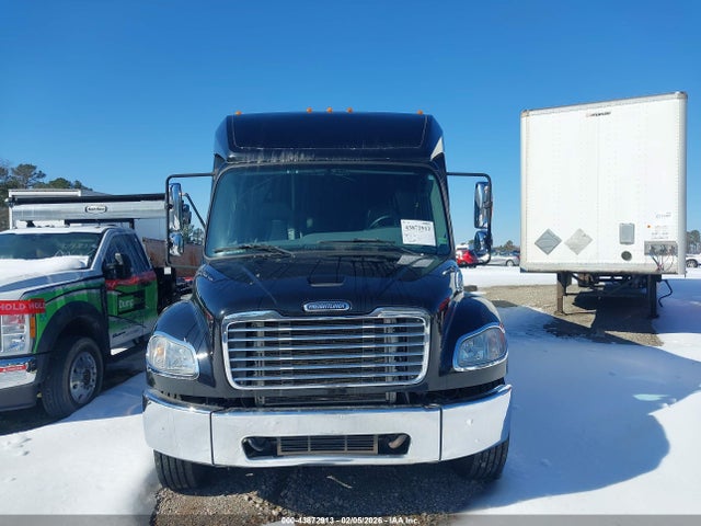 Продажа на аукционе авто 2017 Freightliner M2 106, vin: 3ALACXDT9HDHN8499, номер лота: 43872913