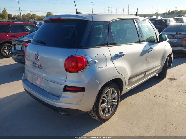 2018 FIAT 500L ZFBCFAAH7JZ040680 Photo 3