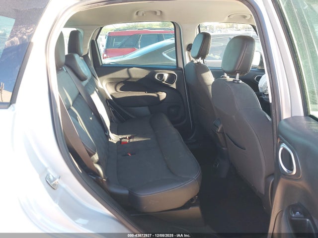 2018 FIAT 500L ZFBCFAAH7JZ040680 Photo 7