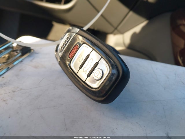Продаж на аукціоні авто 2013 Audi A8 3.0t, vin: WAUAGAFD0DN016589, номер лоту: 43872949