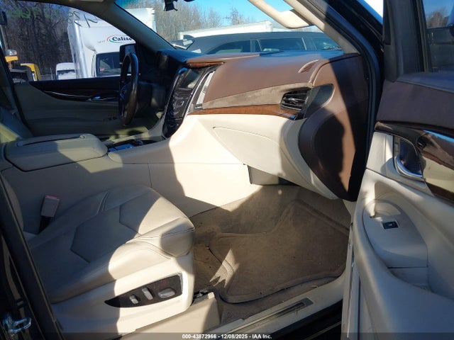 2017 CADILLAC ESCALADE 1GYS3BKJ0HR121307 Photo 4