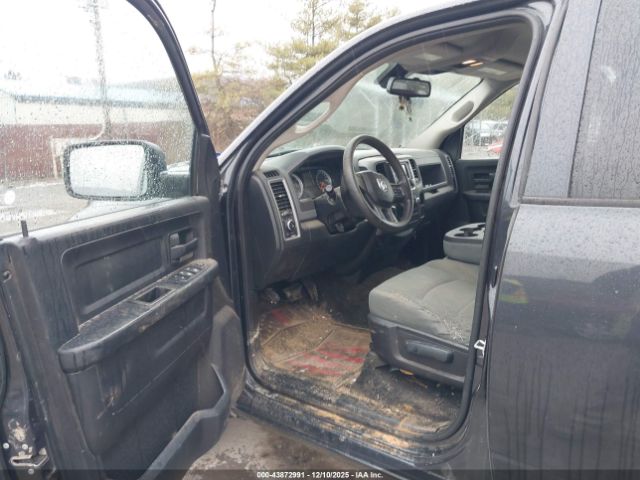 2015 RAM 1500 3C6RR7KT7FG699605 Photo 4