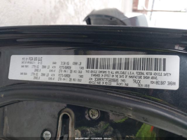 2015 RAM 1500 3C6RR7KT7FG699605 Photo 8