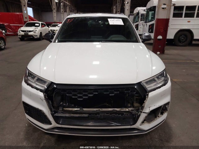 2020 Audi Sq5 Premium Plus Tfsi Quattro Tiptronic მანქანა იყიდება აუქციონზე, vin: WA1B4AFY2L2061966, აუქციონის ნომერი: 43873016