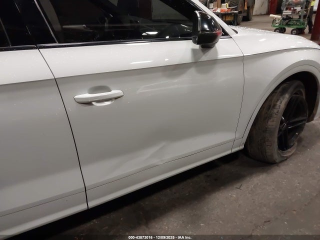 2020 Audi Sq5 Premium Plus Tfsi Quattro Tiptronic მანქანა იყიდება აუქციონზე, vin: WA1B4AFY2L2061966, აუქციონის ნომერი: 43873016