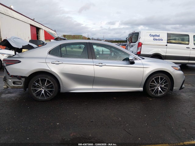 4T1G11BK5NU057824 Toyota Camry Se Awd
