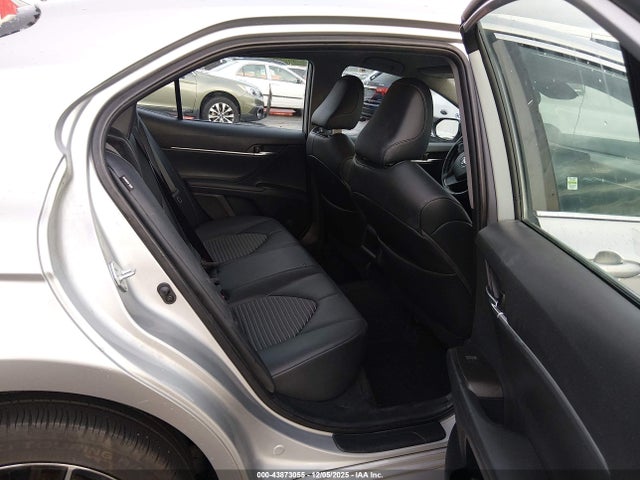 4T1G11BK5NU057824 Toyota Camry Se Awd