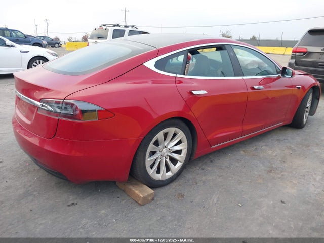 Продаж на аукціоні авто 2018 Tesla Model S 100d/75d/p100d, vin: 5YJSA1E21JF297434, номер лоту: 43873106